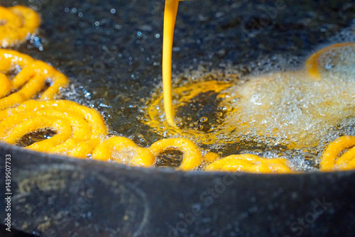 Obraz na płótnie wok made fresh Diwali sweets w salonie