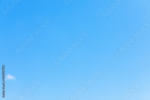 Obraz na płótnie Clear blue sky background and empty space for your design. w salonie