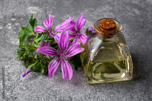 Essential oil bottle with c...