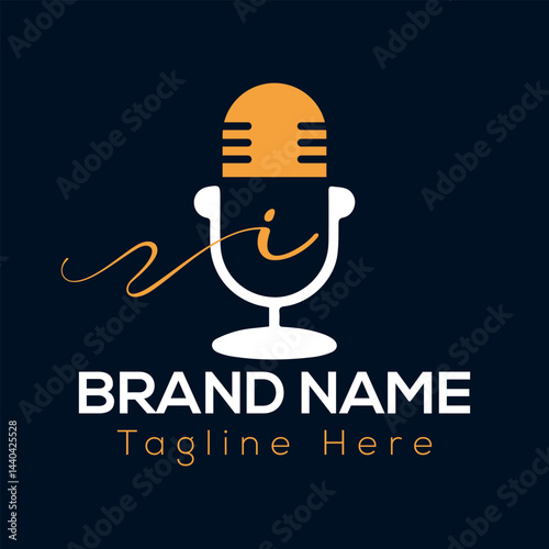 Retro microphone icon design for music, karaoke, or radio, a vintage sound symbol often used on posters and banners i logo design