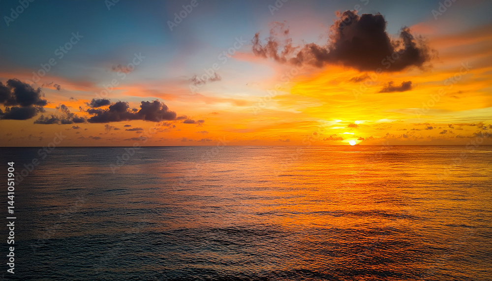 Obraz premium horizon sea sky background sunset sky clouds over sea in the morning with orange yellow sunrise golden hour in summer landscape dusk sky seascape backgrounds