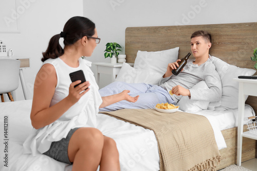 Lazy husband with potato ch...