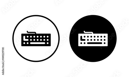 Keyboard icon vector illustration. keyboard sign and symbol