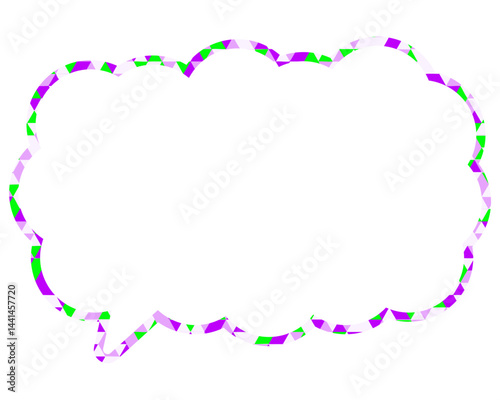 ステンドグラス風吹き出し　三角形模様　細長い雲形