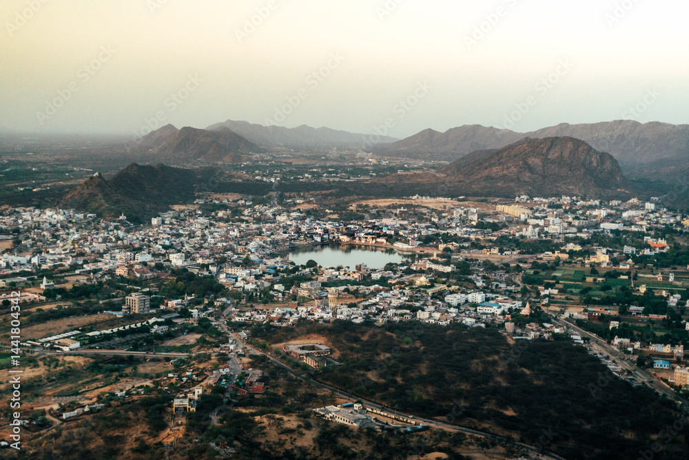 Naklejka premium Pushkar Lake and ghats with pilgrims, Rajasthan, India – spiritual travel destination