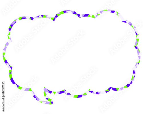 ステンドグラス風吹き出し　三角形模様　細長い雲形