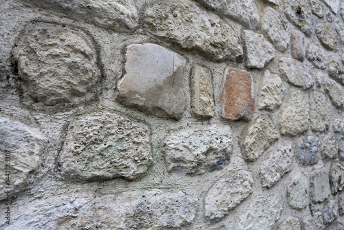 Enceinte en mur de pierre