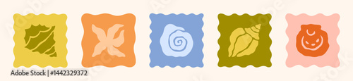 Boho Summer Seashells Icons in Retro Style. Abstract Simple Vector Illustrations of a Shells, Sea Star, Snail, Scallop for Logo, Patterns, T-Shirt Print, Stickers, Social Media Post and Stories