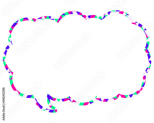 ステンドグラス風吹き出し　三角形模様　細長い雲形