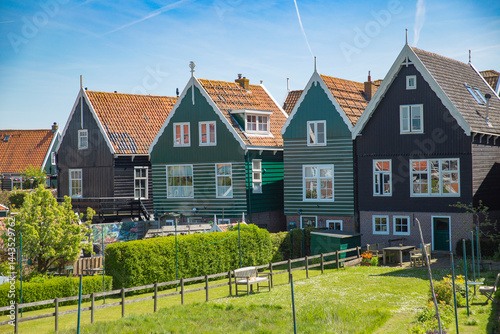 Obraz na płótnie Village of Marken in the spring sun. w salonie