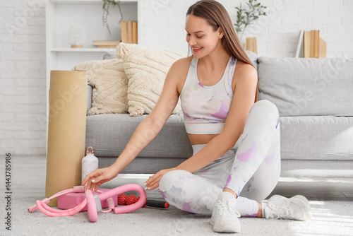 Young woman preparing for h...