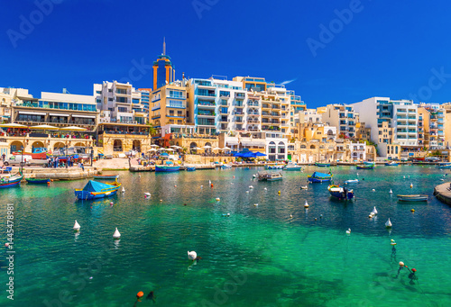 Obraz na płótnie Beautiful cityscape of the St Julian's Bay, Malta w salonie