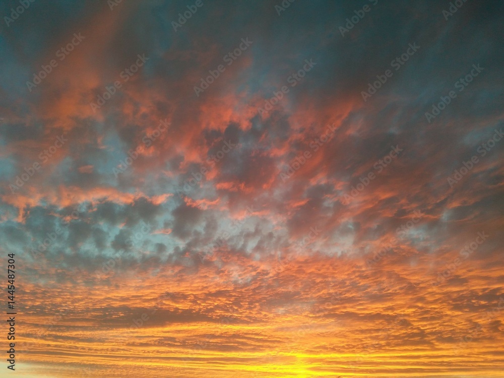 Fototapeta premium sunset in the clouds