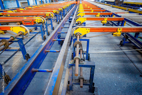 Transporting mechanical equipment in the workshop of an aluminum product factory
