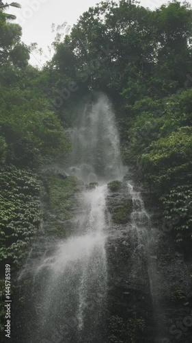 Cascada de Sekumpul, Bali, Indonesia 