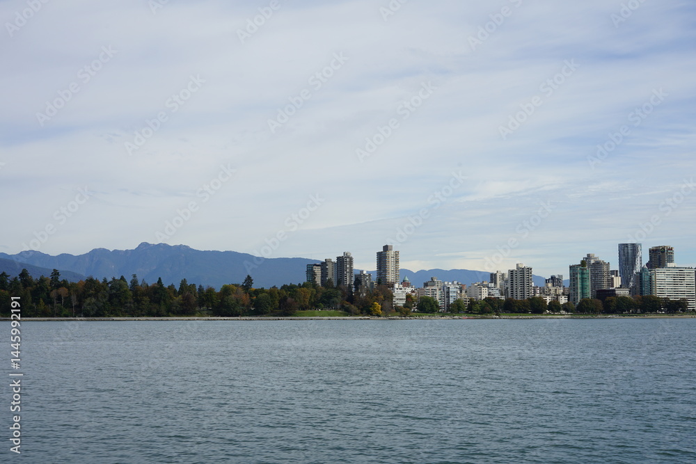 Fototapeta premium Canada, Vancouver, West End, Stanley Park, English Bay - waterfront viewed from departing boat