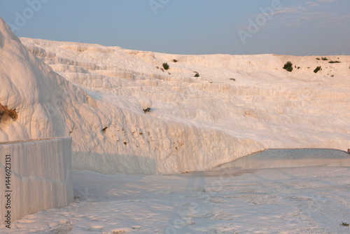 Fototapeta Naklejka Na Ścianę i Meble -  Türkey Pamukkale on a sunny spring day
