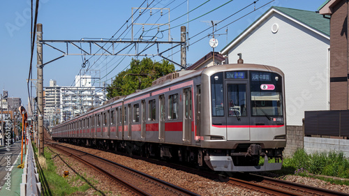 通勤電車が走る路線