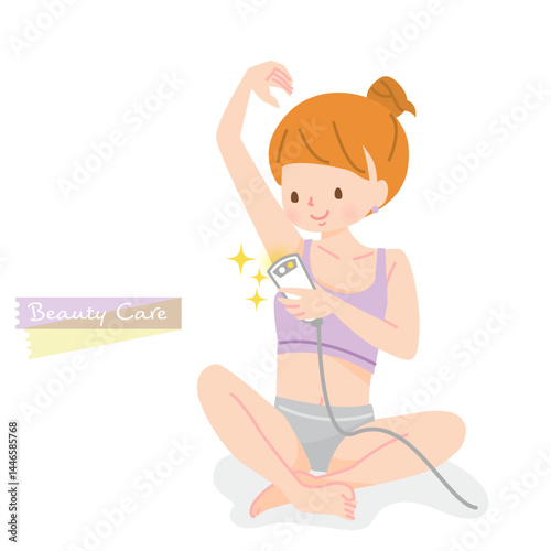 自分でワキの脱毛をする若い女性