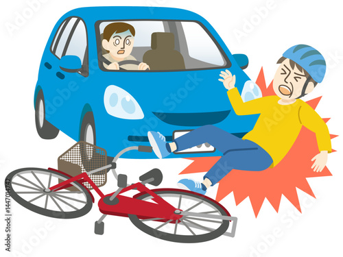 車と高齢者の自転車事故　交通事故