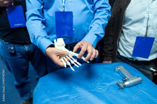 Εκτύπωση καμβά Prosthetic hand demo