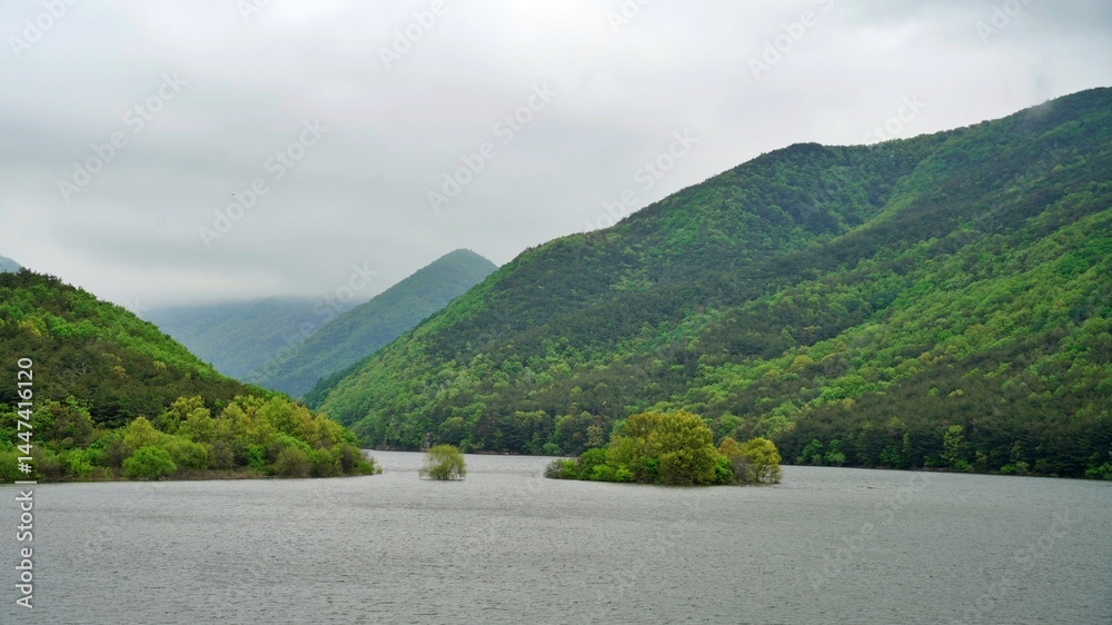 Fototapeta premium Spring scenery of Unmun Dam in Korea