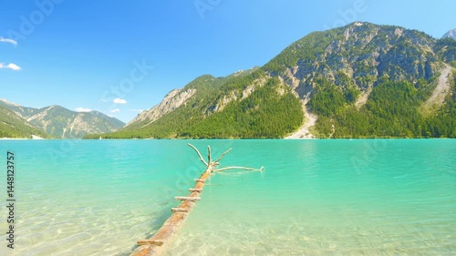 Beautiful Nature and Waterside Relaxation at Plansee in Tyrol – Stunning Lake Panorama in the Austrian Alps