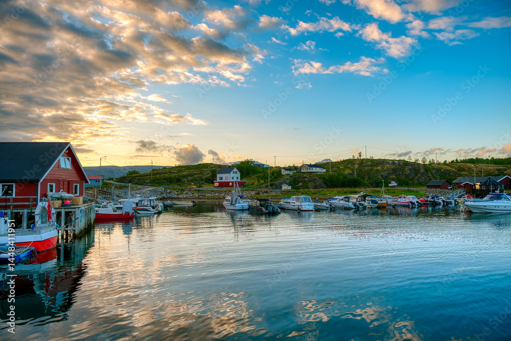 Obraz premium Ballangen is a municipality located in the northwest of Nordland province in Norway. The municipality borders Narvik to the east.