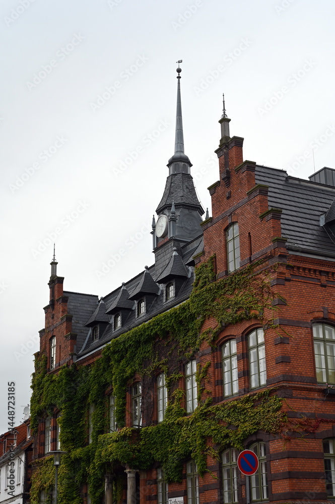 Fototapeta premium Rathaus in Plau am See