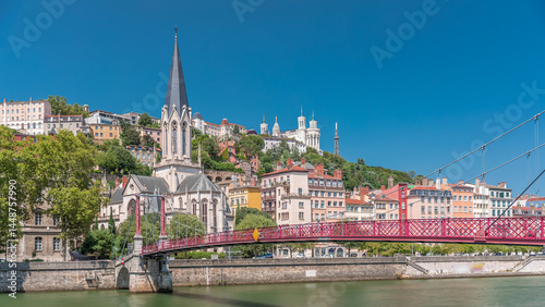 Schilderij op canvas Timelapse hyperlapse of Saint George Church, Quais de Saone, and Fourviere Basil