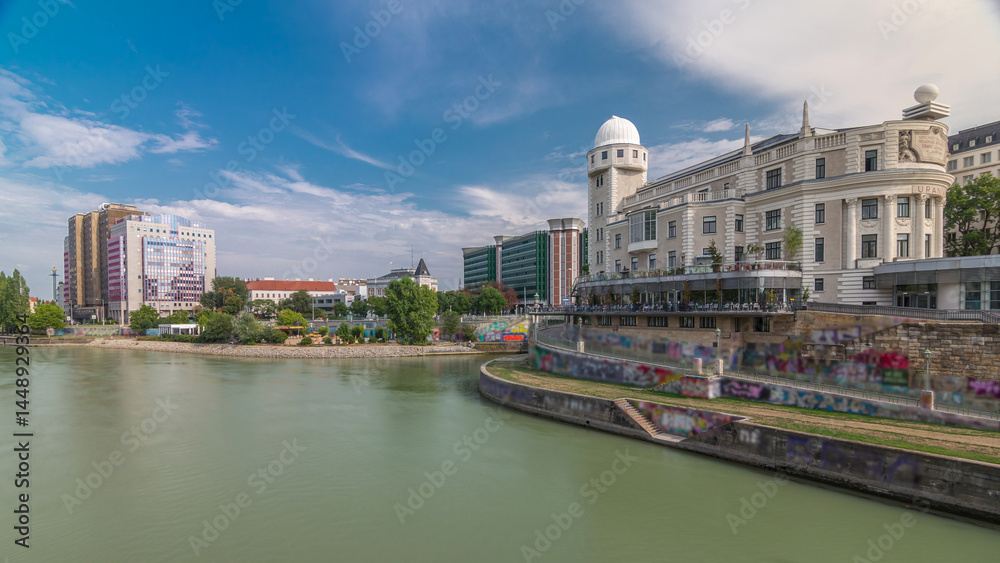 Naklejka premium Urania and Danube Canal timelapse hyperlapse in Vienna.