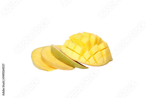 Obraz na płótnie PNG,Ripe sliced fresh mango, isolated on white background w salonie