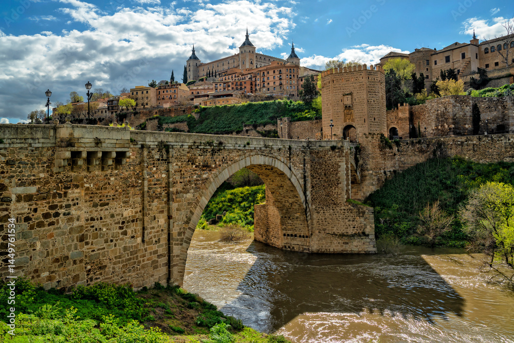 Panoramic view of Toledo with Alcazar castle at sunset, Castilla-La Mancha, Spain Panoramic view of Toledo with Alcazar castle at sunset, Castilla-La Mancha, Spain