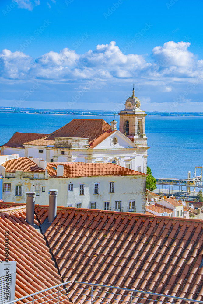 Fototapeta premium view of the city of lisbon