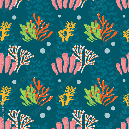 Coral reef seamless pattern. Kelp laminaria seaweed algae background. Caribbean staghorn and pillar corals diversity. Ocean bottom summer pattern. Aquarium water plants summer vector flat illustration