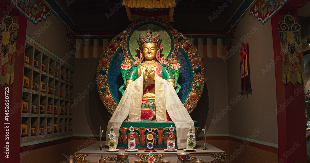 Obraz premium Gompas Are Buddhist Altars Or Monasteries Located In Himalayan Region. Altar Represents Triratna -three Jewels-, Buddha, Dharma -discussions And Teachings Of Buddha- And Sangha -monastery-