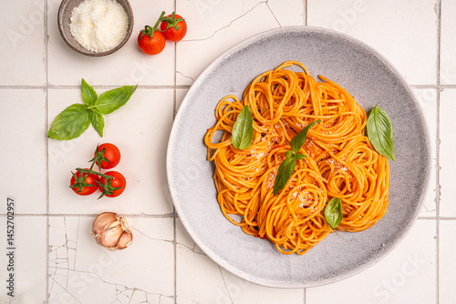 Obraz na płótnie Traditional italian pasta Spaghetti with tomato sauce. Top view with copy space. High quality photo w salonie