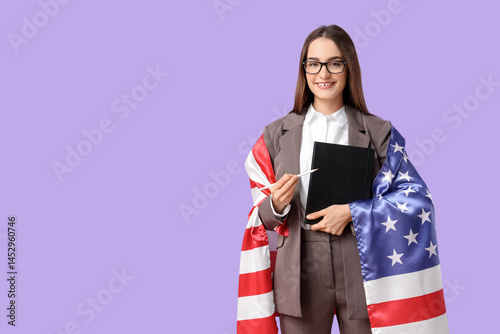 Young business woman with n...