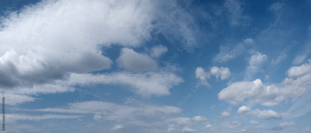 Obraz premium Sky panorama, the sky is blue, many clouds. clouds are white and fluffy. sky is very clear and bright