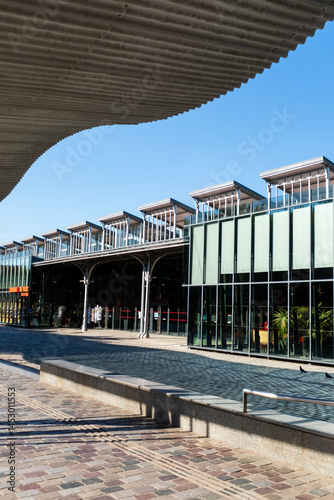 Canvastavla La grande halle de la Villette dans le parc de la Villette à Paris en France