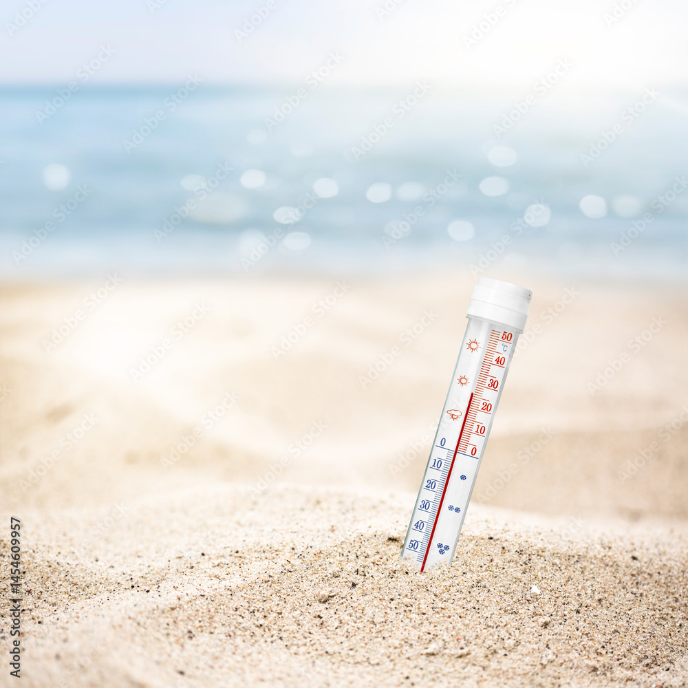 Summer beach thermometer and free space for your tekst