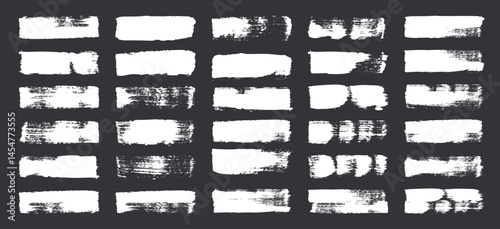 Obraz na płótnie Grunge brush strokes, lines, ink smudges, hand-drawn scribble shapes. Handmade sketchy marks, acrylic stains, charcoal streaks. Paint textures, dry brush effect. Marker underline. Vector illustration w salonie