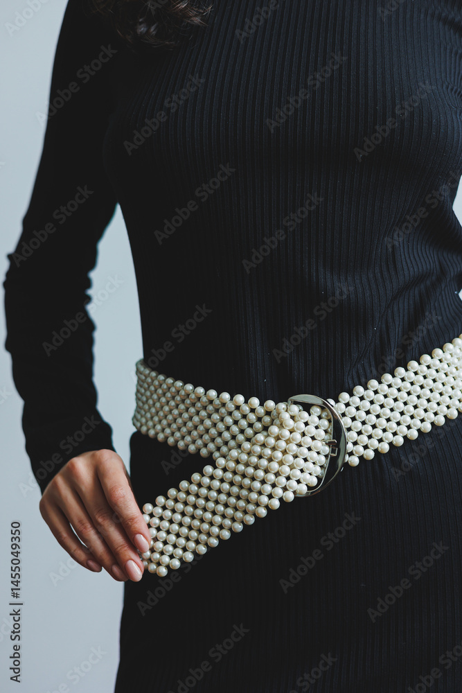 Exquisite pearl belt for an elegant look. Women's pearl belt. Stylish women's accessories.
