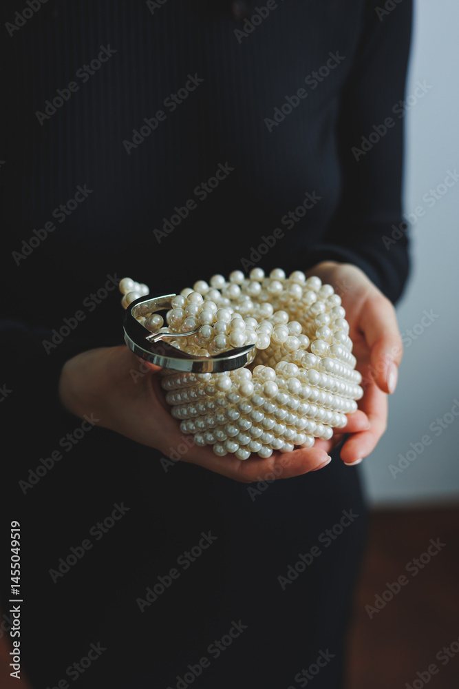 Exquisite pearl belt for an elegant look. Women's pearl belt. Stylish women's accessories.