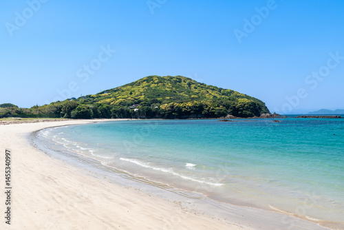 御座白浜の綺麗な海（三重県志摩市志摩町）