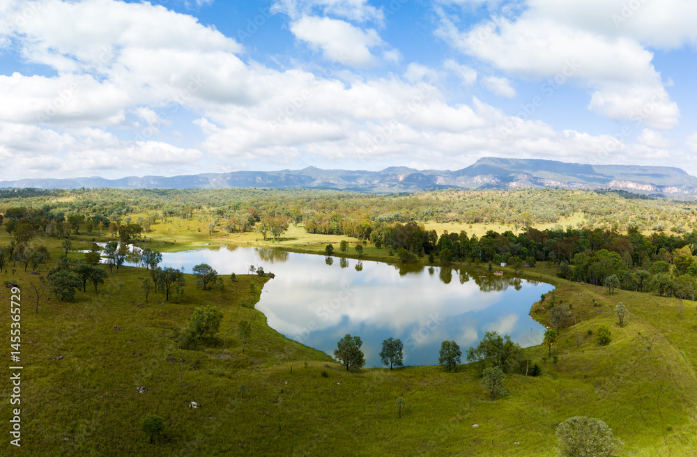 Obraz premium Landscape with lake and mountains