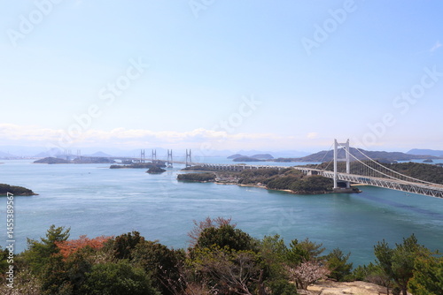 Wallpaper Mural 春の瀬戸大橋と青空 Torontodigital.ca