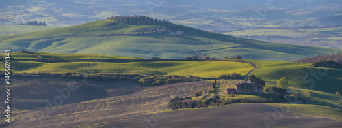 Obraz na płótnie Italy,Tuscany-Val d'Orcia: rolling hills among vineyards and medieval villages w salonie