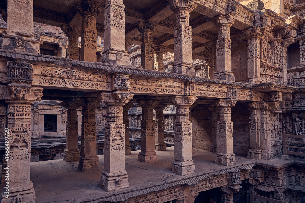 Fototapeta premium Rani Ki Vav temple and Stepwell in Patan city, India