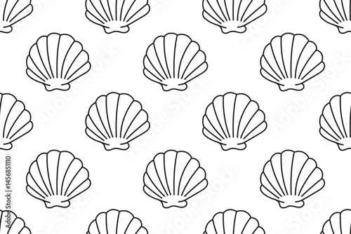 Minimal seamless pattern with outlined scallop shells in black color on a transparent background. Perfect for textile, packaging, or summer-themed design.
